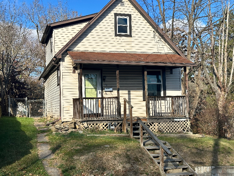 226 American Ave in Butler, PA - Building Photo