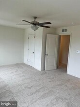115 Clifton Mnr in Falling Waters, WV - Building Photo - Building Photo