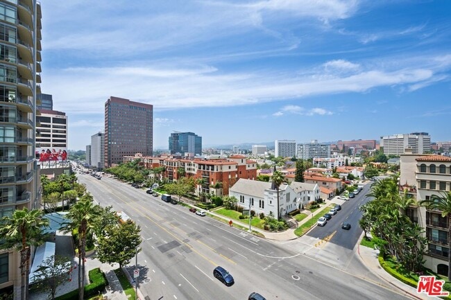10790 Wilshire Blvd in Los Angeles, CA - Building Photo - Building Photo