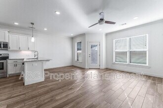 3307 SW Hillstone Ave in Bentonville, AR - Building Photo - Building Photo