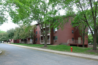 Penn Place Apartments in Bloomington, MN - Building Photo - Building Photo