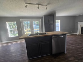 13124 Herring Dr in Walker, LA - Foto de edificio - Building Photo