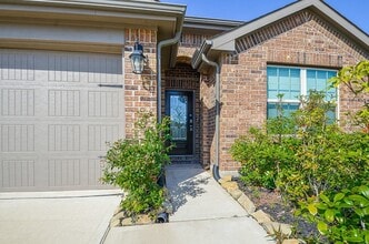 7426 Flintrock Hollow Trail, Unit 07E in Richmond, TX - Building Photo - Building Photo