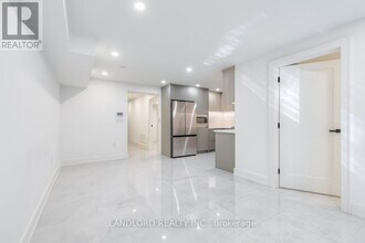 37 Boustead Ave in Toronto, ON - Building Photo - Building Photo