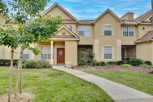 826 Grand Regency Pointe