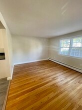 173 Spruce St in Manchester, CT - Building Photo - Building Photo