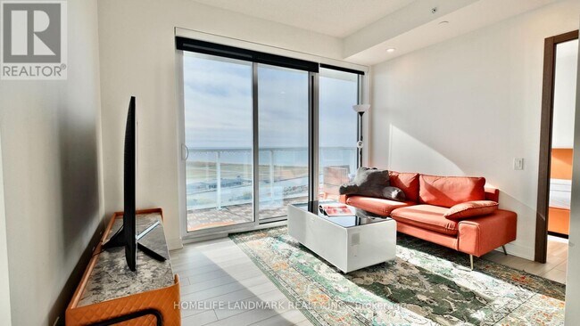 property at 17-4017 Bathurst St