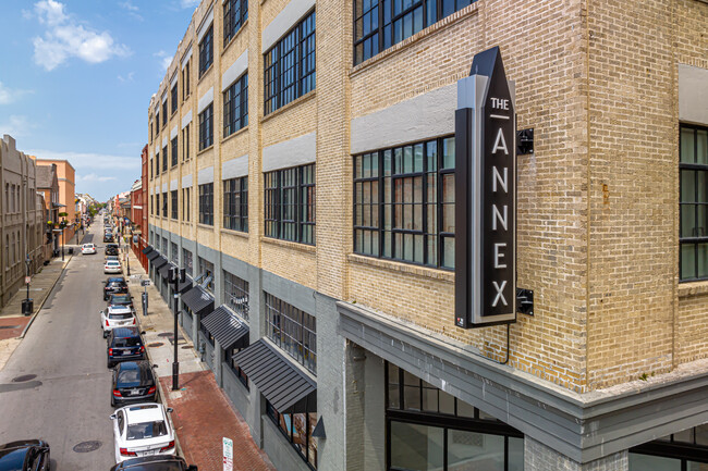 The Annex Luxury Apartments in New Orleans, LA - Building Photo - Building Photo