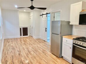 56 Trinity Pl in Buffalo, NY - Building Photo - Building Photo