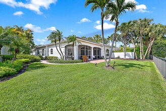 167 N Village Way in Jupiter, FL - Building Photo - Building Photo