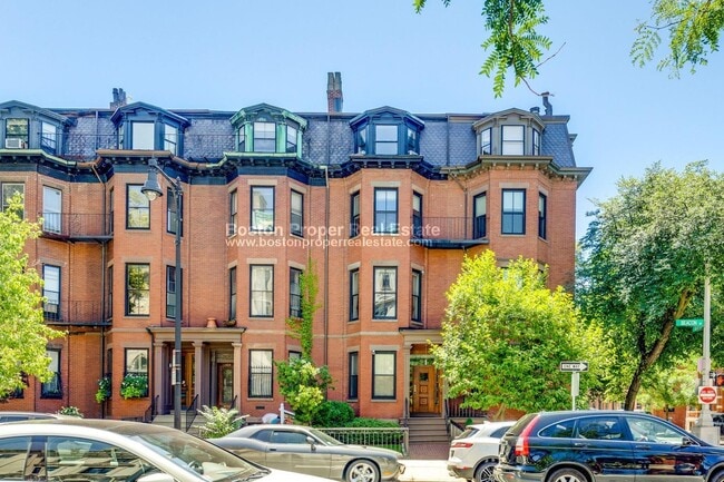 429 Beacon St, Unit 2