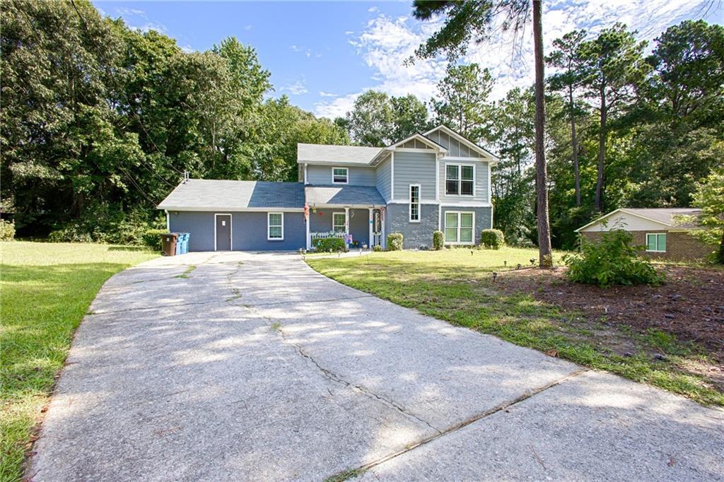 389 Riverbrook Trail in Riverdale, GA - Building Photo