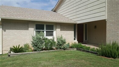 125 Ridgecrest Rd in Georgetown, TX - Building Photo - Building Photo
