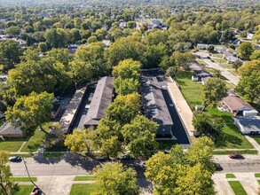 The Flats at Sycamore Creek in Miamisburg, OH - Building Photo - Building Photo