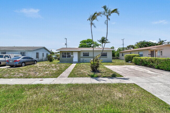 property at 1462 7th St