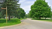 Sycamore Creek Apartments in Lake Orion, MI - Foto de edificio - Building Photo