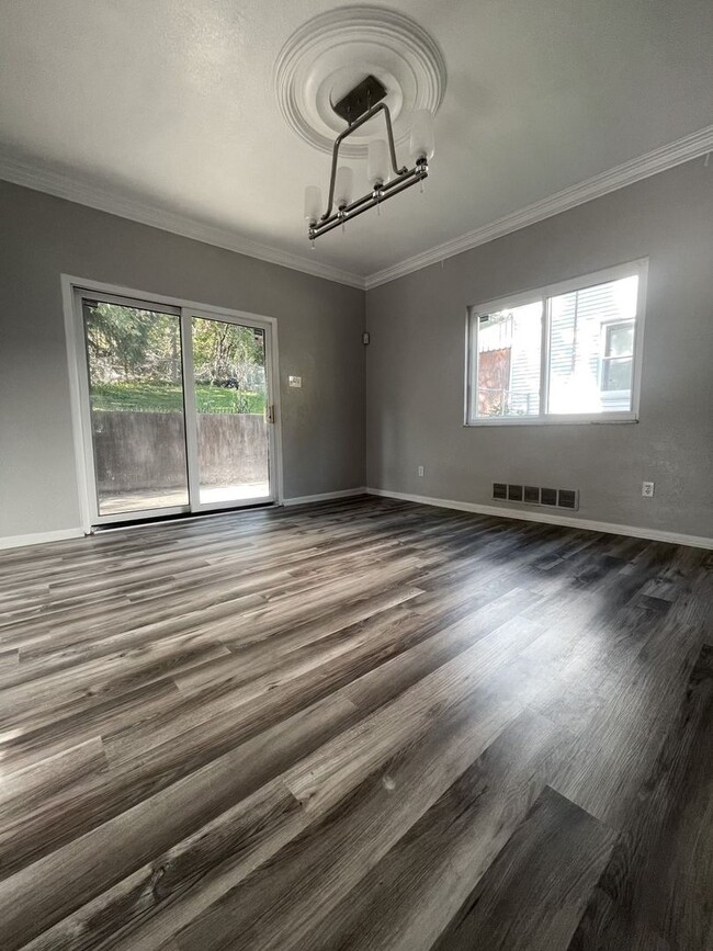 property at 1 Arnold St