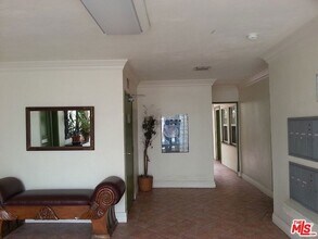 615 N Rossmore Ave in Los Angeles, CA - Building Photo - Building Photo