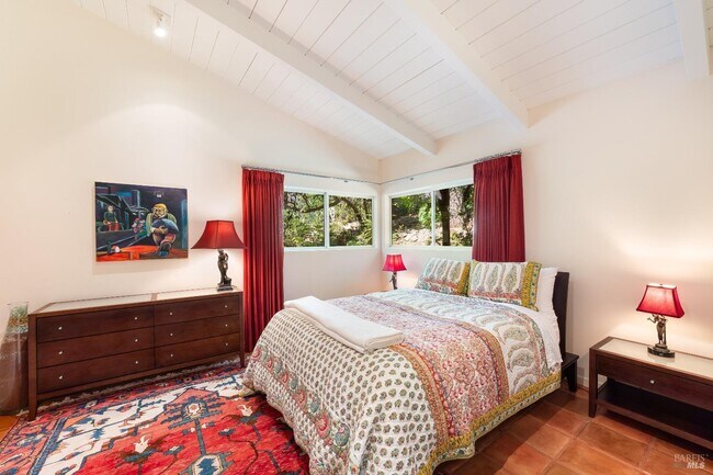 321 Dutch Henry Canyon Rd in Calistoga, CA - Building Photo - Building Photo
