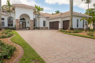 12486 Equine Ln in Wellington, FL - Building Photo - Building Photo