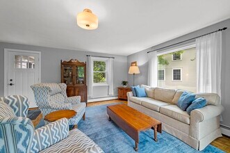 8 Risley Rd in Marblehead, MA - Building Photo - Building Photo