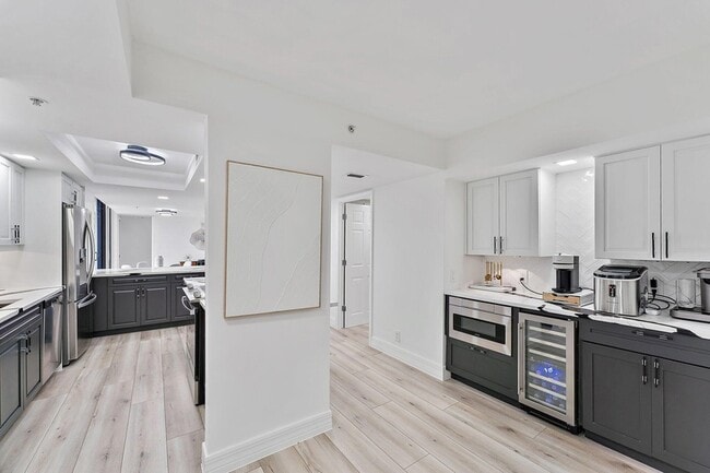 3000 N Ocean Dr, Unit 14A in Riviera Beach, FL - Building Photo - Building Photo