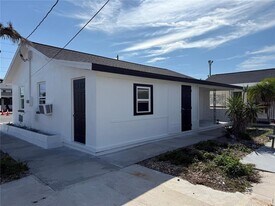 601 Corey Ave in St Pete Beach, FL - Building Photo