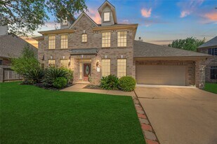 1810 Candle Light Ct in Sugar Land, TX - Building Photo
