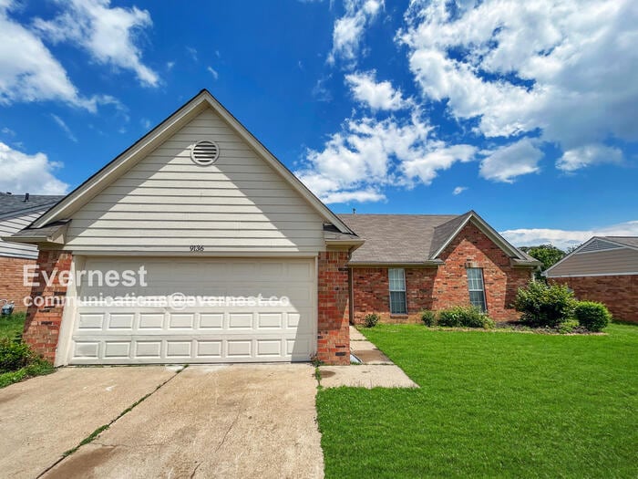 9136 Bentley Woods Dr in Southaven, MS - Building Photo