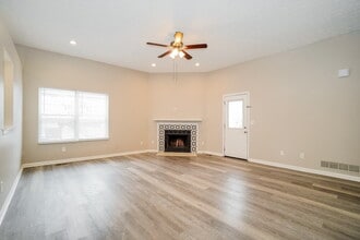 5037 Shady Oak Dr in Hilliard, OH - Building Photo - Building Photo