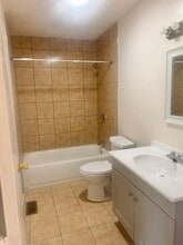 4336 Fair Oaks Rd, Unit 1 in Dayton, OH - Foto de edificio - Building Photo