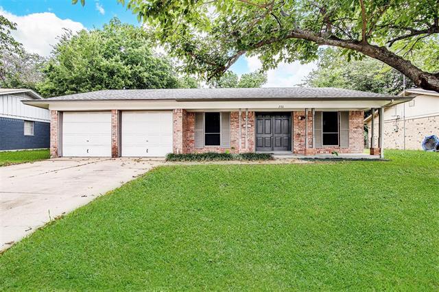 230 NW Suzanne Terrace in Burleson, TX - Building Photo