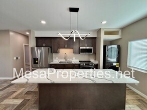 8147 Grove Ave in Rancho Cucamonga, CA - Building Photo - Building Photo