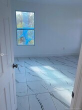 1652 Madison St-Unit -5 in Hollywood, FL - Building Photo - Building Photo