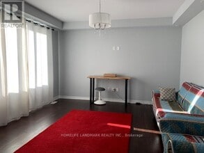 127 Buckle Cres in Aurora, ON - Building Photo - Building Photo