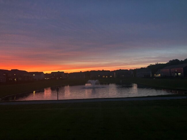 16148 Lavina Ln, Unit 5628-2A in Fishers, IN - Foto de edificio - Building Photo