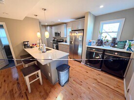 1 Theriault Ct, Unit 1 in Cambridge, MA - Building Photo