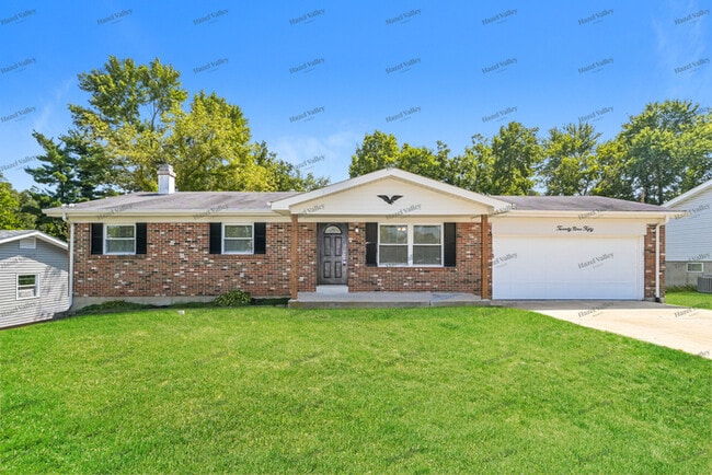 property at 2950 Aintree Dr