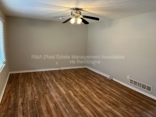 310 Gail Dr in Griffin, GA - Building Photo - Building Photo