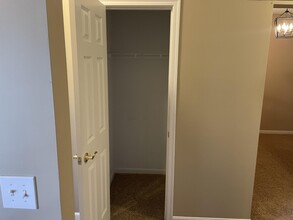 1153 Fairman Way in Florence, KY - Building Photo - Building Photo