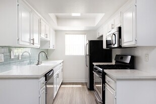 NoHo Gallery in North Hollywood, CA - Building Photo