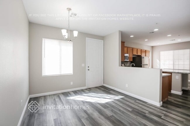 620 Desert Silk Ct in North Las Vegas, NV - Building Photo - Building Photo