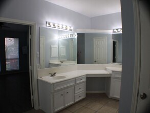 3204 Coral Ridge Dr in League City, TX - Foto de edificio - Building Photo