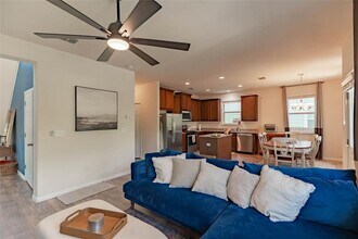 415 Eagle Brook Ln in Buda, TX - Building Photo - Building Photo