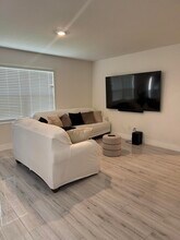 6455 NW Castlebrook Ave in Port St. Lucie, FL - Building Photo - Building Photo