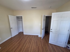 202 Pierson St, Unit 1 in Orange, NJ - Building Photo