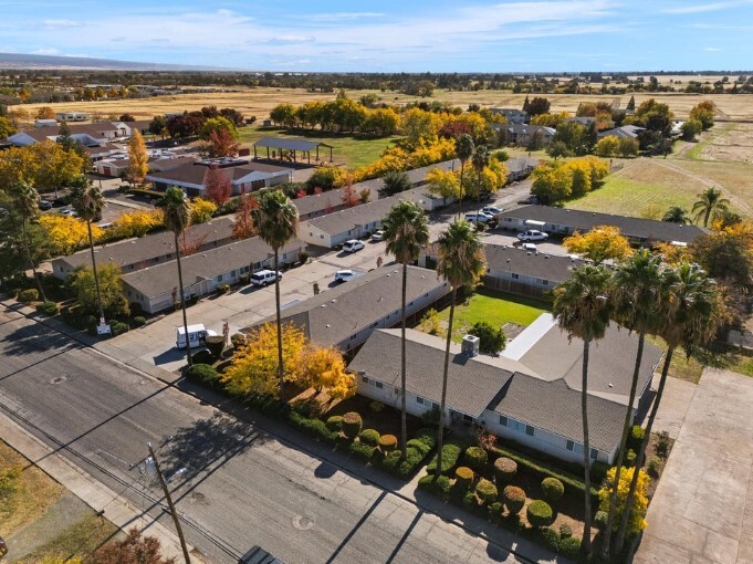 The Grove in Red Bluff, CA - Building Photo