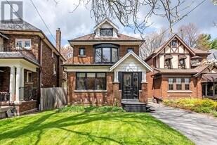 1222 King St W in Hamilton, ON - Building Photo