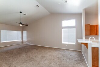 3829 Fall Oaks Ct in North Las Vegas, NV - Building Photo - Building Photo