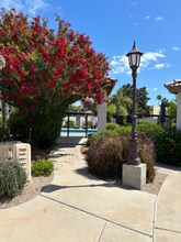 5620 E Kelton Ln in Scottsdale, AZ - Building Photo - Building Photo